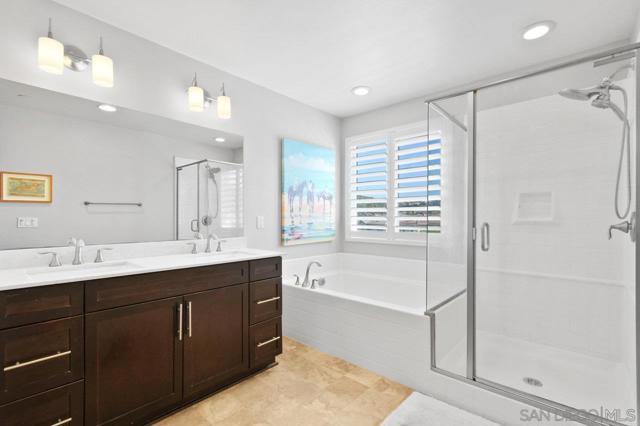 8624 Sage Shadow Drive, Lakeside CA: https://media.crmls.org/mediaz/bfc17701-1453-4bda-8708-07f782247a48.jpg