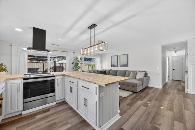 1295 Jasmine Way, Morgan Hill CA: https://media.crmls.org/mediaz/bfc25483-6ebb-40b9-a79e-da94d06ab7c1.jpg