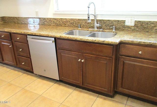 Detail Gallery Image 15 of 64 For 4320 6th Ave, Leimert Park,  CA 90008 - 3 Beds | 1/1 Baths