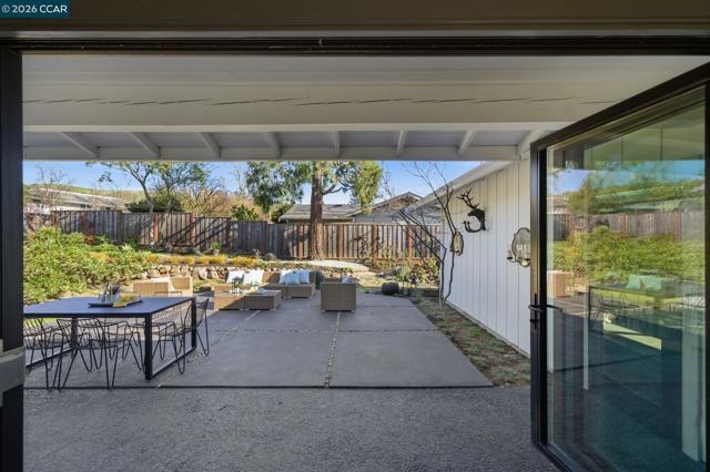 Image 39 of 51 For 101 Oxford Dr