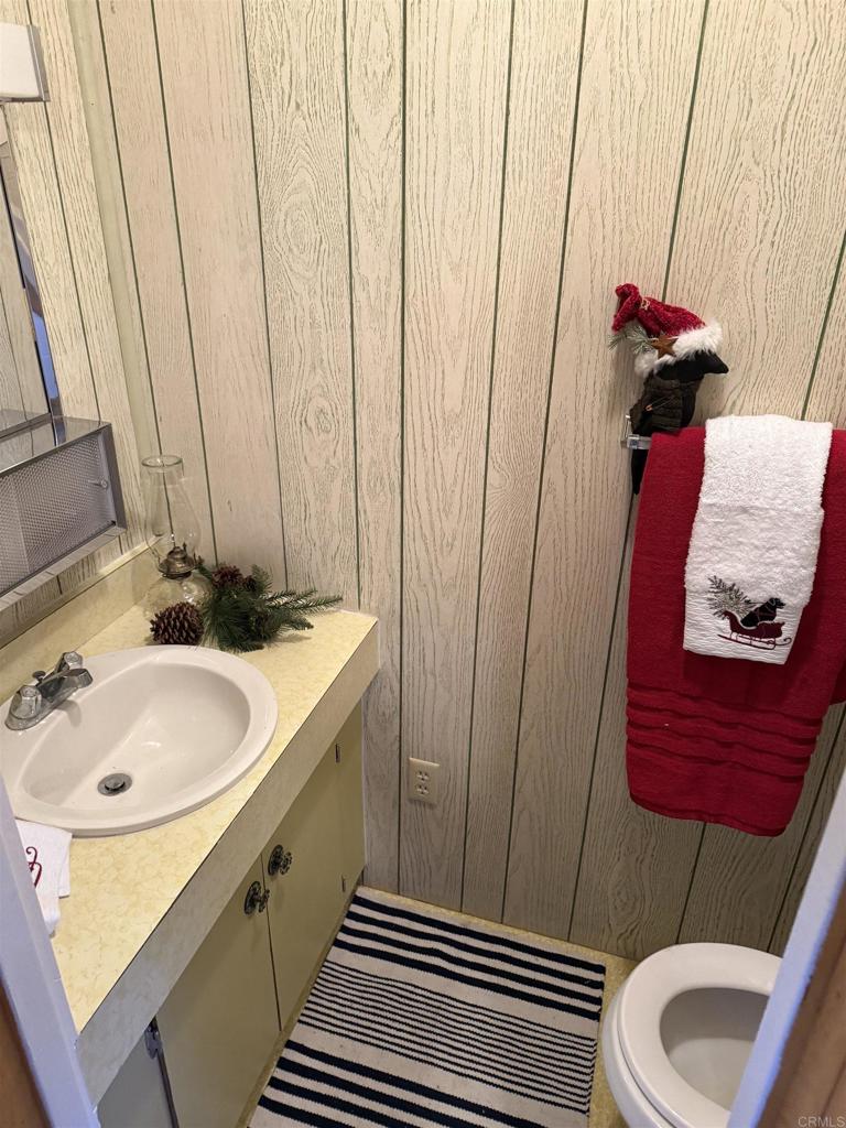 https://media.crmls.org/mediaz/bfc4a1e3-8b0b-475e-864c-71116522fd73.jpg?preset=X-Large