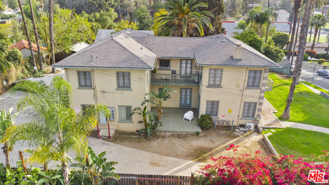 4562 Orange Street, Riverside CA: https://media.crmls.org/mediaz/bfc55d61-b4c0-41d7-8a0e-0a371c006540.jpg