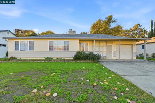 1035 Orange st, Concord CA: https://media.crmls.org/mediaz/bfc65076-5ea7-4162-9d36-0ae5d35d9c49.jpg