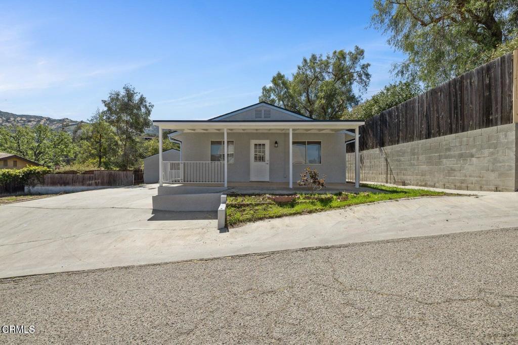 6015 Peppertree Lane