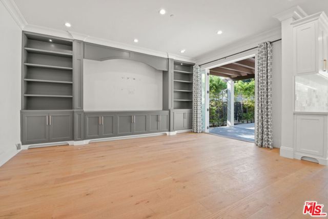 1153 S Clark Drive, Los Angeles CA: https://media.crmls.org/mediaz/bfc70344-2e91-4e15-9418-4f804bfe9a8b.jpg