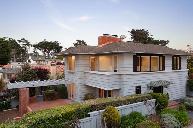 2416 Bay View Avenue, Carmel CA: https://media.crmls.org/mediaz/bfc773fc-7674-43f7-930d-ef6649996b1c.jpg