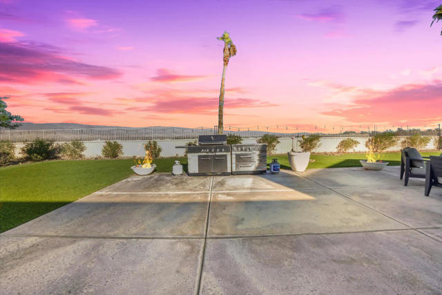 34620 Via Josefina, Rancho Mirage CA: https://media.crmls.org/mediaz/bfc8346f-91c4-4c9c-ace8-a10a02a41d95.jpg