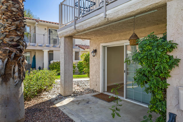 505 S Farrell Drive, Palm Springs CA: https://media.crmls.org/mediaz/bfc8e897-351b-40fc-b03e-60b8b9b76956.jpg