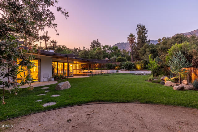 1570 Old House Road, Pasadena CA: https://media.crmls.org/mediaz/bfc95b83-1c2b-4944-b440-3c4176f050d8.jpg