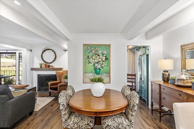 Detail Gallery Image 9 of 25 For 2535 Navarra Dr 8a,  Carlsbad,  CA 92009 - 1 Beds | 2 Baths