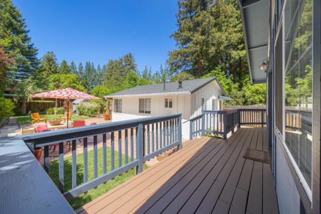 5324 Plateau Drive, Felton CA: https://media.crmls.org/mediaz/bfca1114-798a-468c-96b3-c02e7d146485.jpg