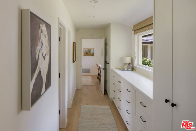 13214 Riviera Ranch Road, Los Angeles CA: https://media.crmls.org/mediaz/bfca72e5-e34b-4517-81d4-cc2b599d647d.jpg