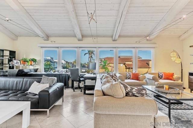 36 Admiralty Cross, Coronado CA: https://media.crmls.org/mediaz/bfca98d6-50fb-4a83-ac68-63bae5b39b78.jpg