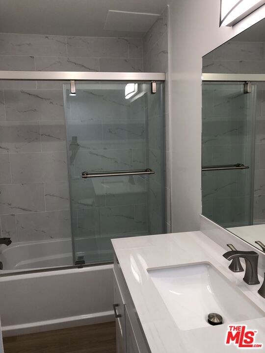 6471 Kanan Dume Road, Malibu CA: https://media.crmls.org/mediaz/bfcac257-8abf-4bcb-aefe-9c95bdecacb4.jpg