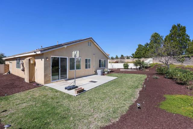 Detail Gallery Image 22 of 27 For 37520 River Oats Ln, Murrieta,  CA 92563 - 3 Beds | 2 Baths