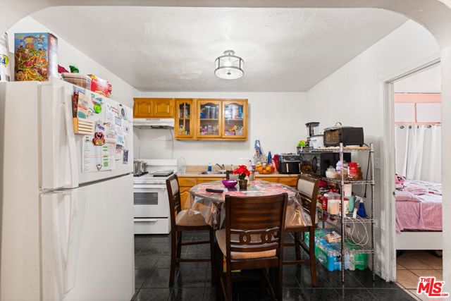 1114 South Kern Avenue photo 4