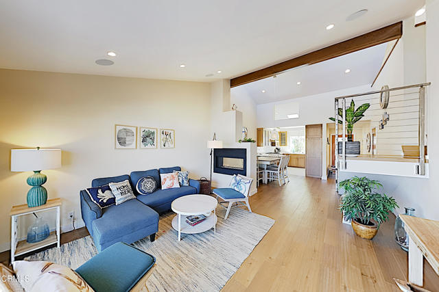 4531 Costa De Oro, Oxnard CA: https://media.crmls.org/mediaz/bfcb42d3-12c0-4d49-b923-c6b5e4e83f68.jpg