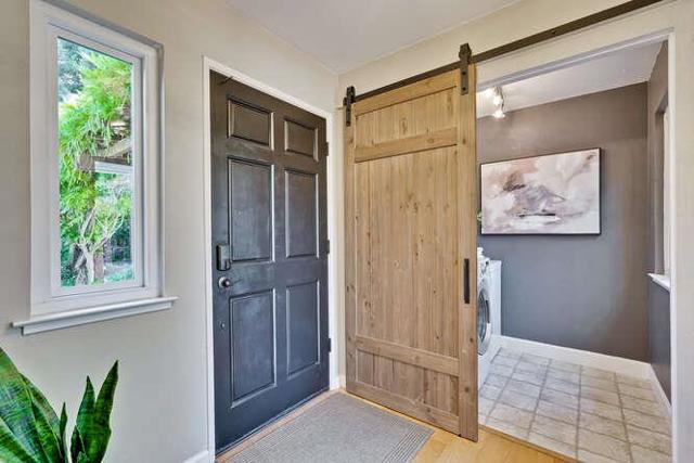 269 Bush Street, Mountain View CA: https://media.crmls.org/mediaz/bfcb6ac2-50b5-4b74-9128-f7b312e53262.jpg