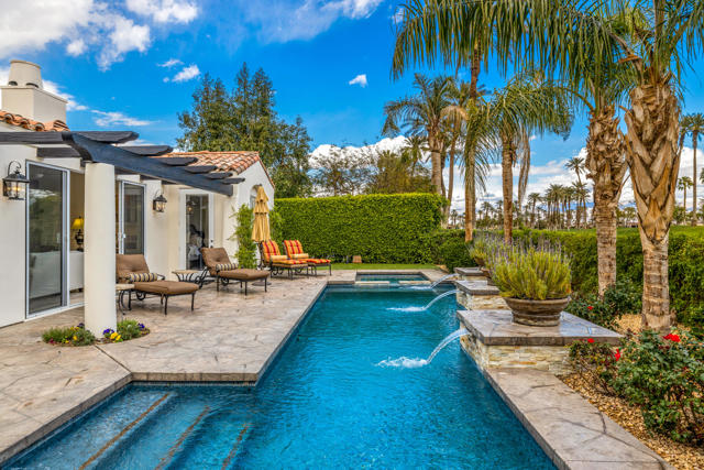 56708 Palms Drive, La Quinta CA: https://media.crmls.org/mediaz/bfcb703d-ffb0-4b1f-9918-ce8bec93a516.jpg