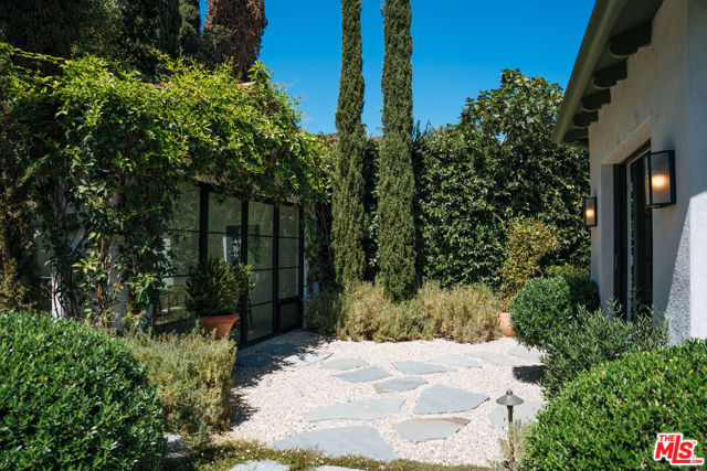 3431 Lambeth Street, Los Angeles CA: https://media.crmls.org/mediaz/bfcc7708-feac-44e3-90cf-bc89ea6c467b.jpg