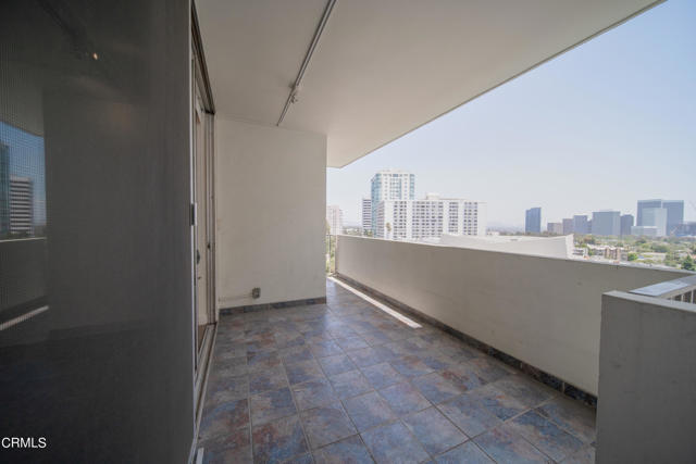 Detail Gallery Image 13 of 20 For 10433 Wilshire Bld #1003,  Los Angeles,  CA 90024 - 1 Beds | 1 Baths