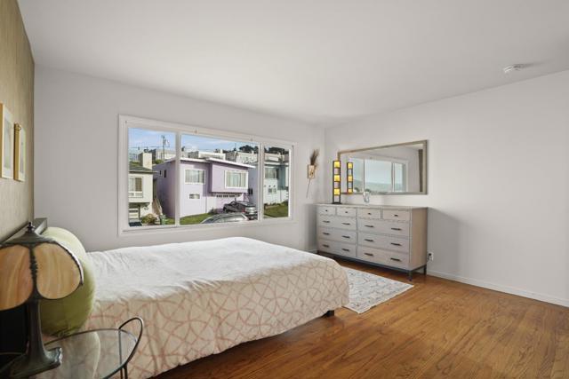 78 Seacliff Avenue, Daly City CA: https://media.crmls.org/mediaz/bfccb9ca-cc2d-4836-ad1e-b4158f95fe61.jpg