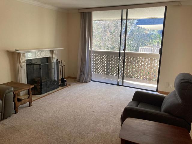 1344 Shelter Creek Lane, San Bruno CA: https://media.crmls.org/mediaz/bfcd92ae-40da-455d-a8b2-548c6e364049.jpg