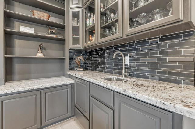 560 Tevis Trail, Hollister CA: https://media.crmls.org/mediaz/bfcdc412-7a8d-4878-a451-91ae28f82dee.jpg