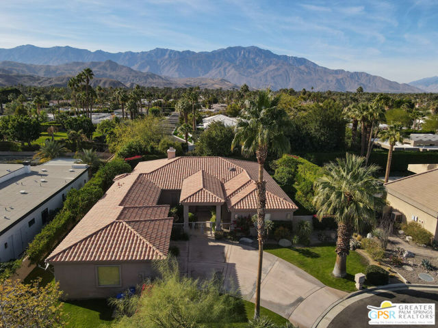 36750 Nancy Lane, Rancho Mirage CA: https://media.crmls.org/mediaz/bfce932b-6c87-4ef3-823a-fc3eda0b62eb.jpg