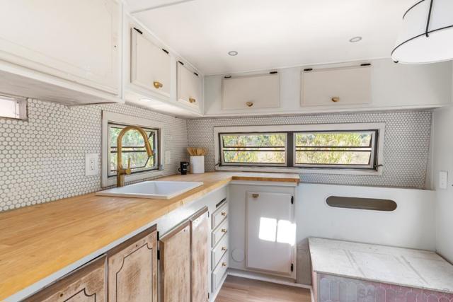 18940 Littlefield Lane, Valley Center CA: https://media.crmls.org/mediaz/bfcf92e8-4408-4005-9c53-b6da9ce8ef2e.jpg