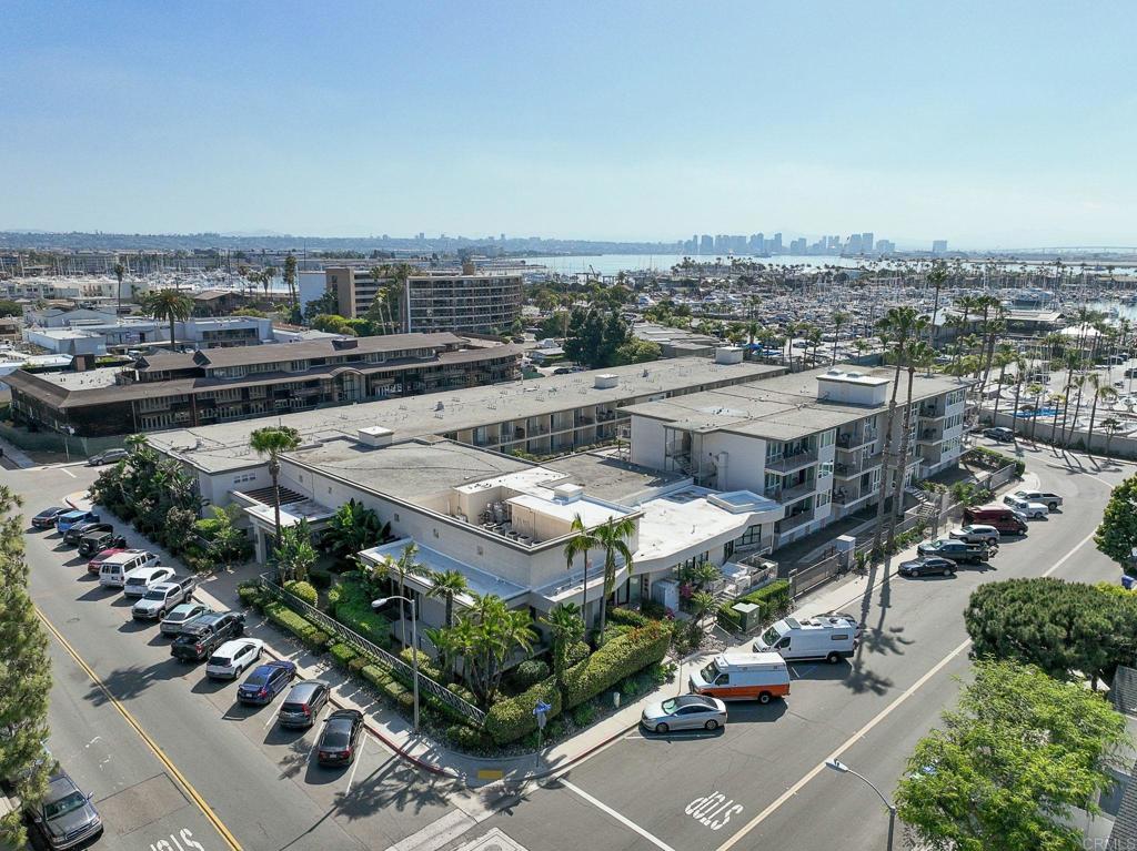 1021 Scott St - photo 17