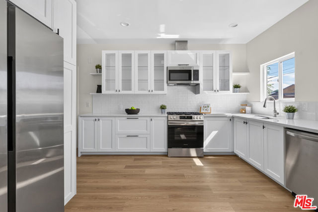 1308 West 53rd Street photo 9