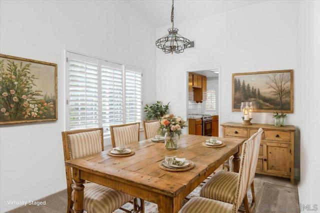 815 Boyle Ave, Escondido CA: https://media.crmls.org/mediaz/bfd1105a-794f-43ef-88da-f56a984fa96b.jpg