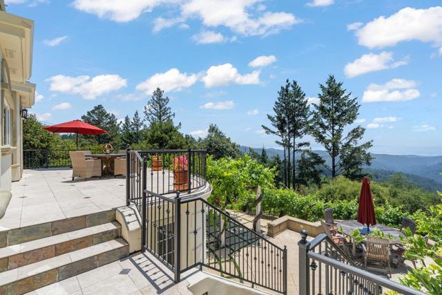 25220 Quail Ridge Road, Los Gatos CA: https://media.crmls.org/mediaz/bfd13775-e58d-4f6c-b717-32db7fefb5ae.jpg