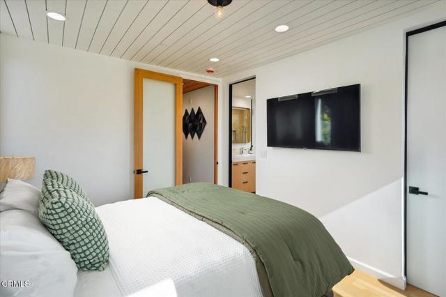 Detail Gallery Image 44 of 73 For 10747 Valleyheart Dr, Studio City,  CA 91604 - 4 Beds | 3 Baths