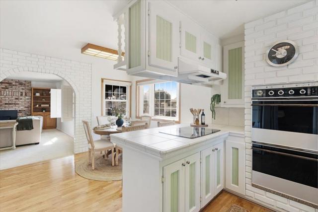 172 W Phillips Road, Watsonville CA: https://media.crmls.org/mediaz/bfd1de12-d609-4a07-b099-8149bb3eccff.jpg