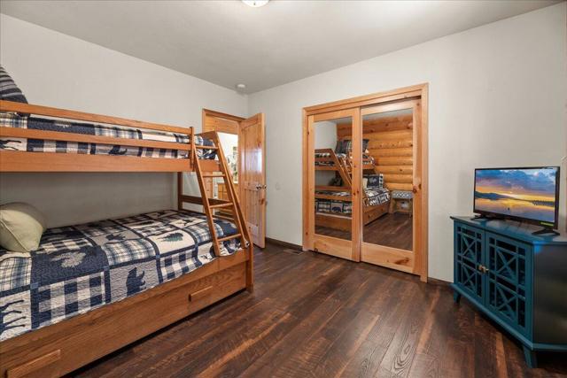 1351 Balsam Drive, Big Bear CA: https://media.crmls.org/mediaz/bfd27cc1-5e23-4545-ba5a-99deaef2c37b.jpg