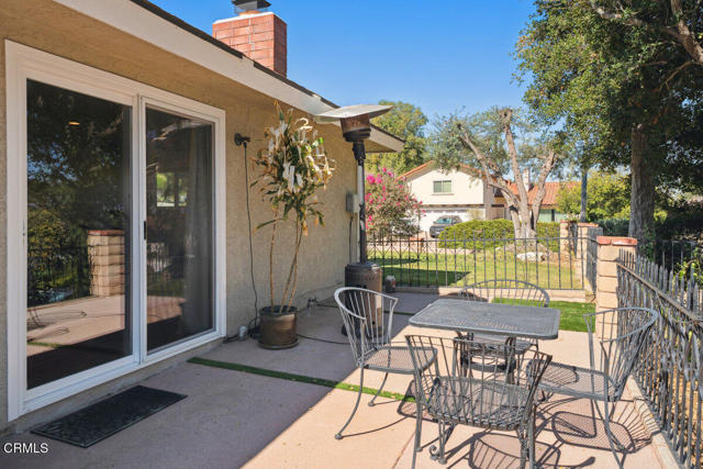 354 Larch Crest Court, Newbury Park CA: https://media.crmls.org/mediaz/bfd32ac4-80a9-4427-a524-3fe085b4686e.jpg