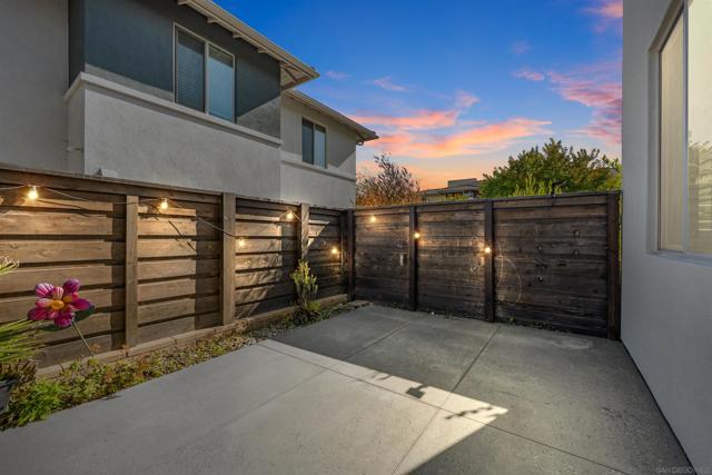 2053 Tango Loop, Chula Vista CA: https://media.crmls.org/mediaz/bfd3d03a-b3e0-43f7-9f10-a402cada4135.jpg
