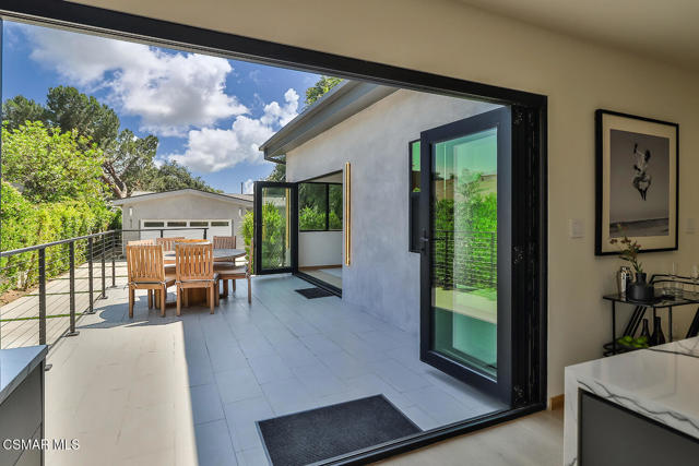 514 W Washington Boulevard, Pasadena CA: https://media.crmls.org/mediaz/bfd42a24-8a5a-42d9-870a-d1b756b5602d.jpg