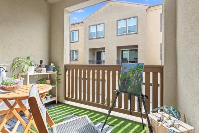 177 Mission Villas Rd, San Marcos CA: https://media.crmls.org/mediaz/bfd46949-e6bb-4731-b8e8-ad3098e39397.jpg