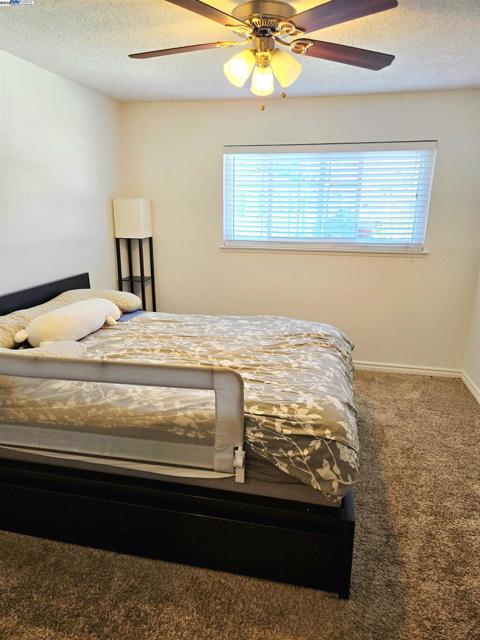 670 Fargo Ave, San Leandro CA: https://media.crmls.org/mediaz/bfd4d50c-9b9b-4705-b6a5-398d0e7fff81.jpg