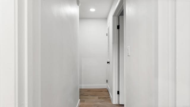 Detail Gallery Image 14 of 42 For 9318 Campo Rd, Spring Valley,  CA 91977 - 3 Beds | 2 Baths