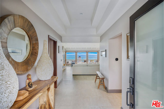 18074 Coastline Drive, Malibu CA: https://media.crmls.org/mediaz/bfd54189-21a7-4d22-b5ab-1aed284b9403.jpg