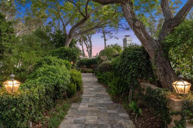 Detail Gallery Image 8 of 43 For 15306 Las Planideras, Rancho Santa Fe,  CA 92067 - 6 Beds | 3/1 Baths