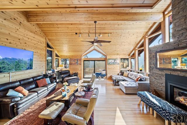 Image 43 of 75 For 24938 Roble Drive