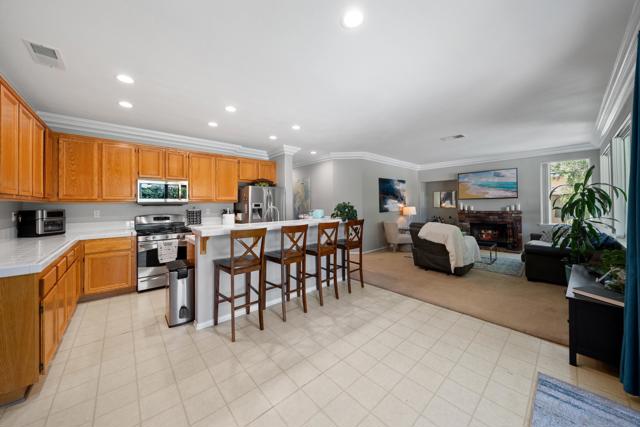7387 Carrollton Pl, Corona CA: https://media.crmls.org/mediaz/bfd65ae7-9bb7-441f-87e6-4066458fa0da.jpg