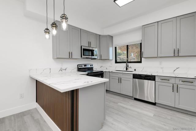 3443 Golden View Ter, Lemon Grove CA: https://media.crmls.org/mediaz/bfd69a58-1e13-4a16-9513-75972f2cb30d.jpg