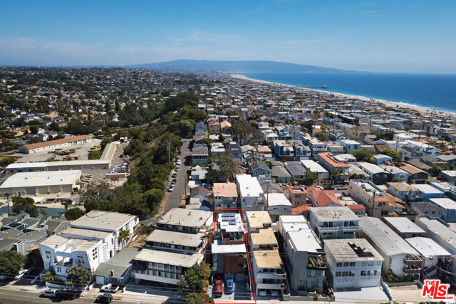 472 Rosecrans Avenue, Manhattan Beach, California 90266, 0 ,Residential Income,For Sale,Rosecrans,0,26830069
