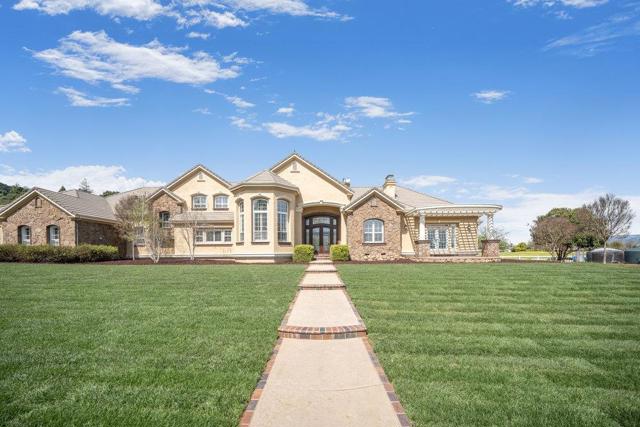 11775 Turlock Avenue, San Martin CA: https://media.crmls.org/mediaz/bfd75097-67ca-436d-8c3b-267577419388.jpg
